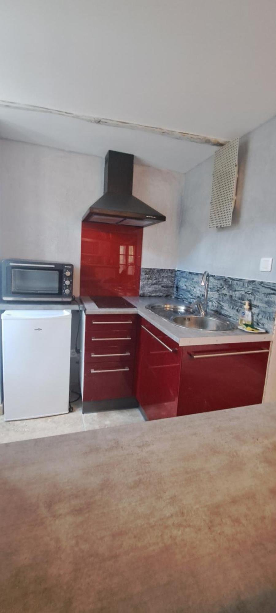 Chez Maxime Apartment Fraissinet-de-Fourques ภายนอก รูปภาพ