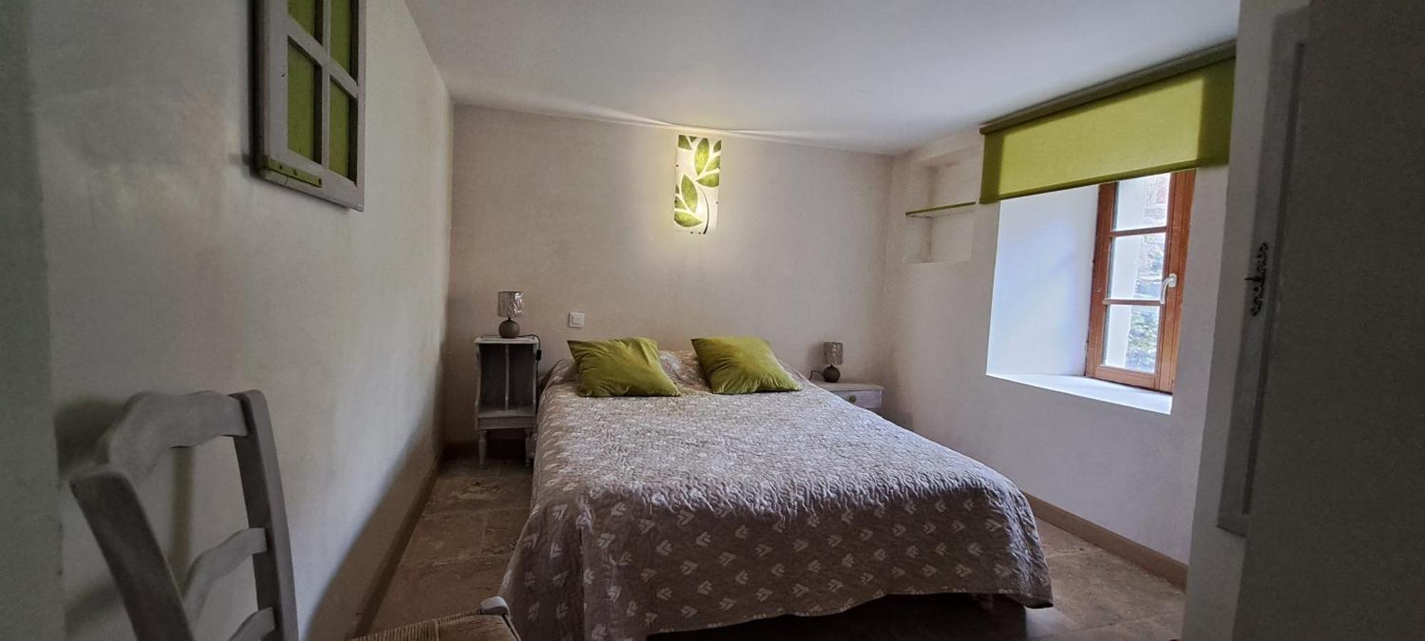 Chez Maxime Apartment Fraissinet-de-Fourques ภายนอก รูปภาพ
