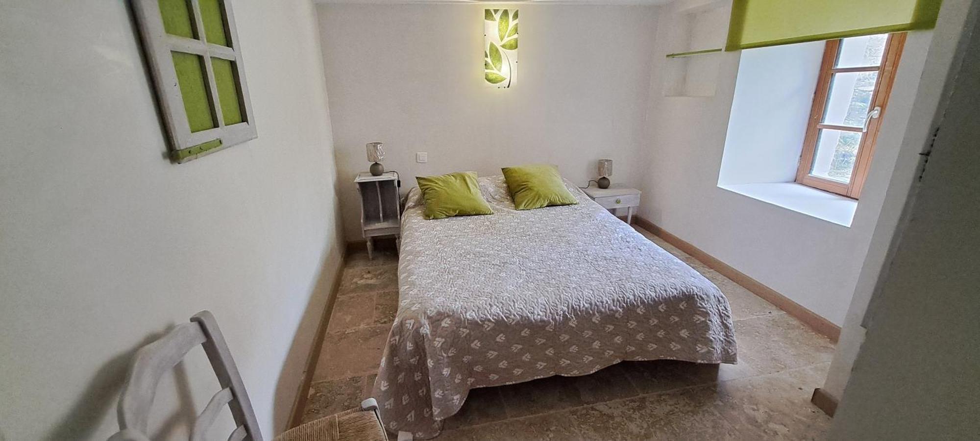Chez Maxime Apartment Fraissinet-de-Fourques ภายนอก รูปภาพ
