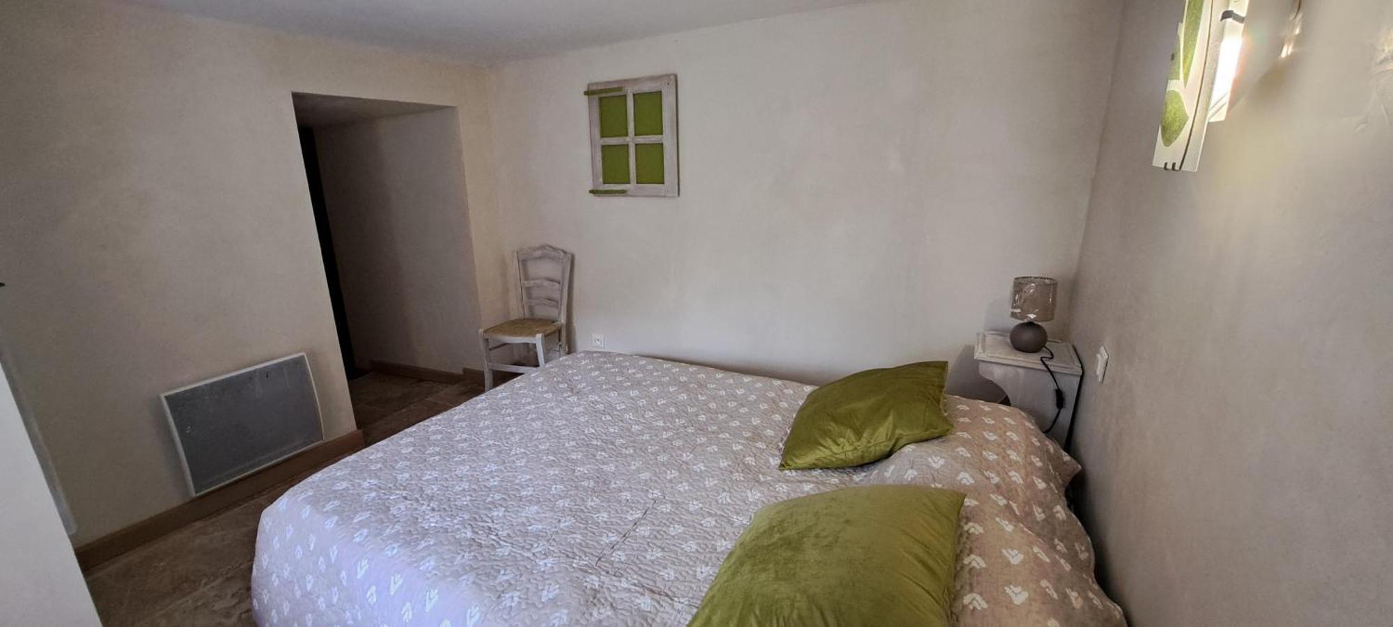 Chez Maxime Apartment Fraissinet-de-Fourques ภายนอก รูปภาพ